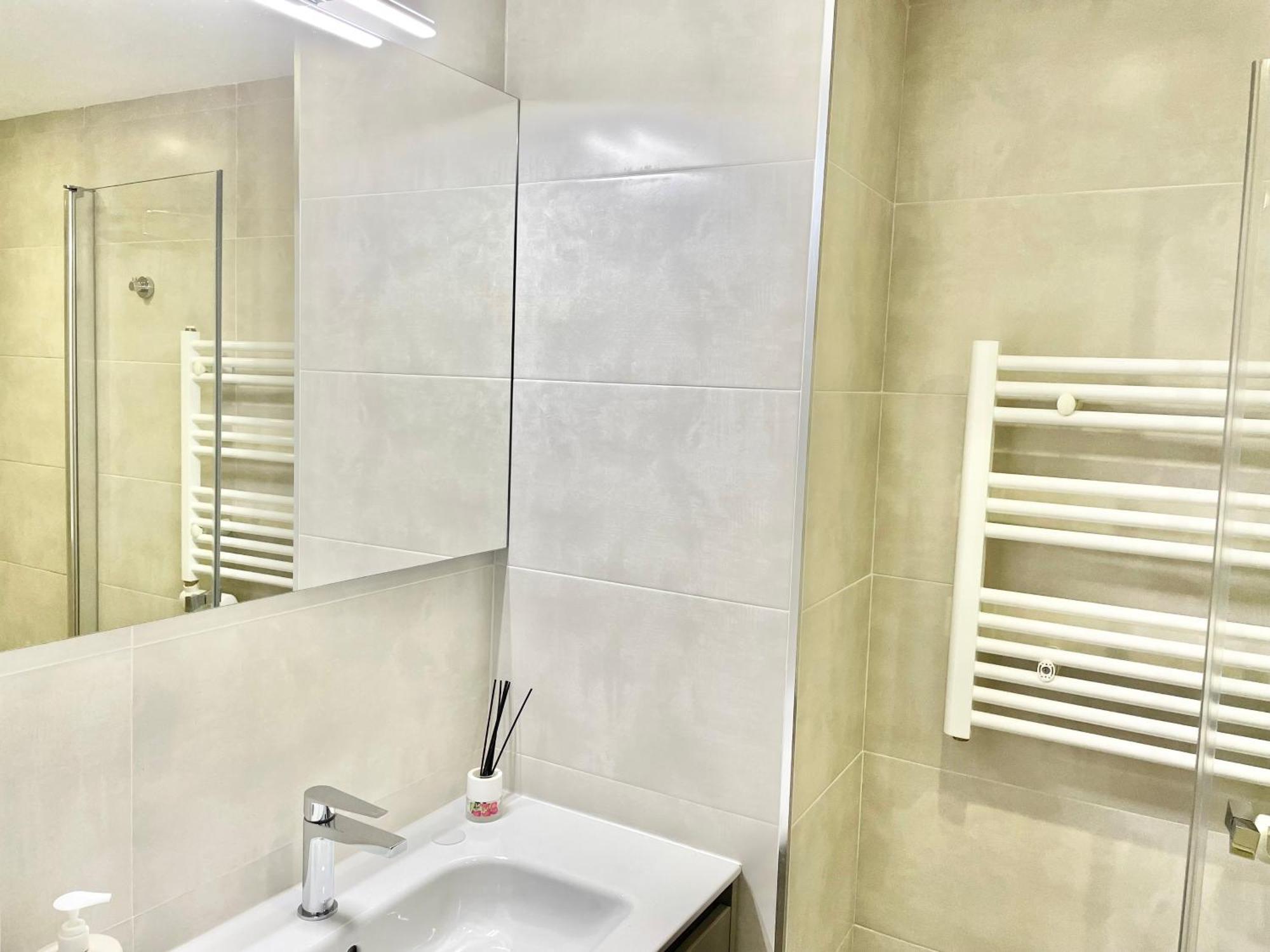 Apartamento San Lorenzo Playa. Vistas Al Mar. Gijón Zewnętrze zdjęcie