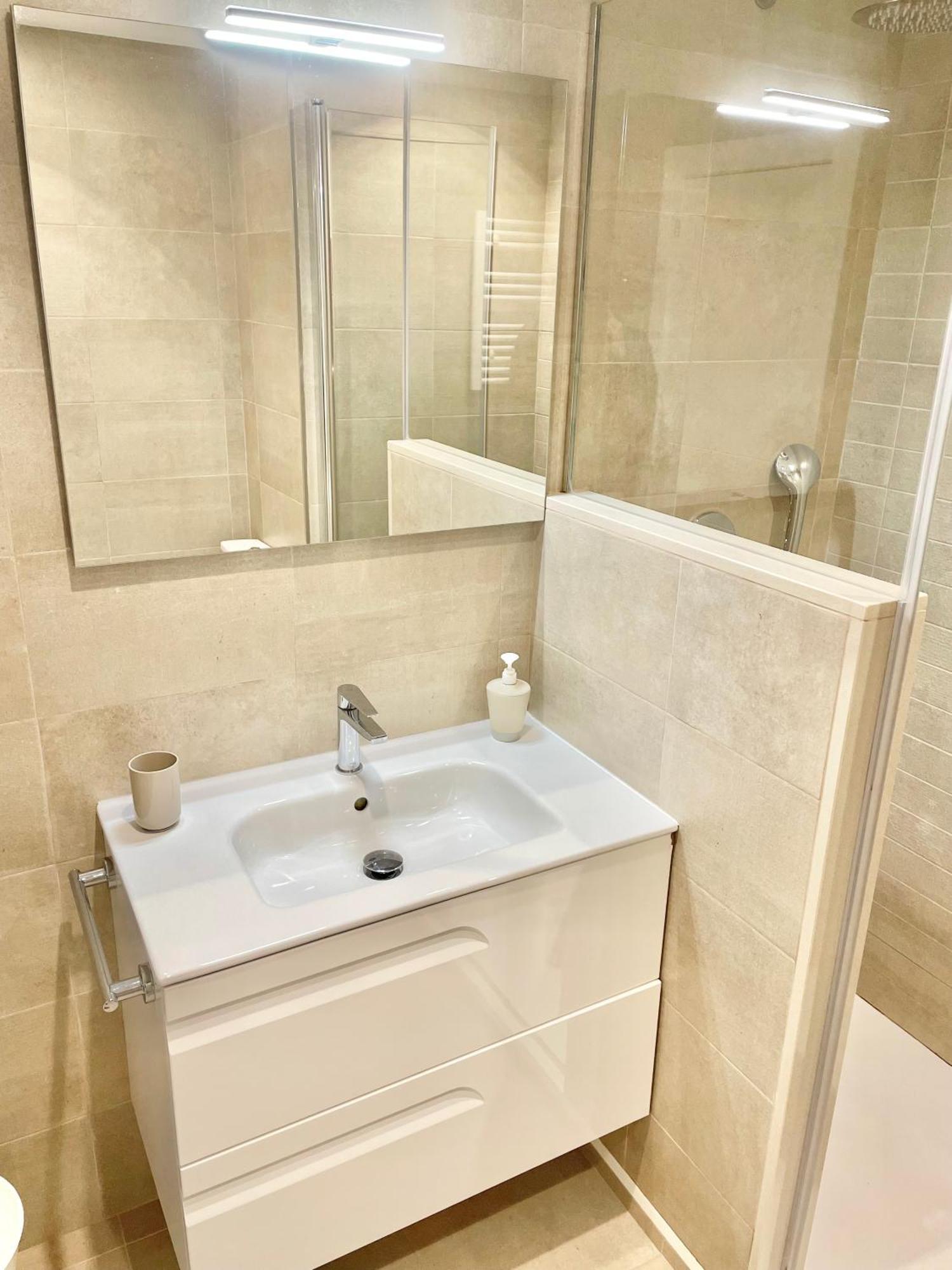 Apartamento San Lorenzo Playa. Vistas Al Mar. Gijón Zewnętrze zdjęcie